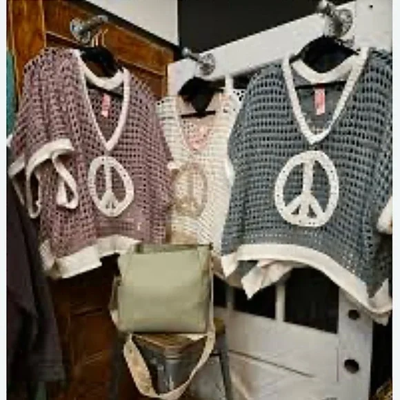 Open Crochet Oversized Peace Sign Shirt Women's Green Knit Top New w/ Tags Sz L - Picture 14 of 16